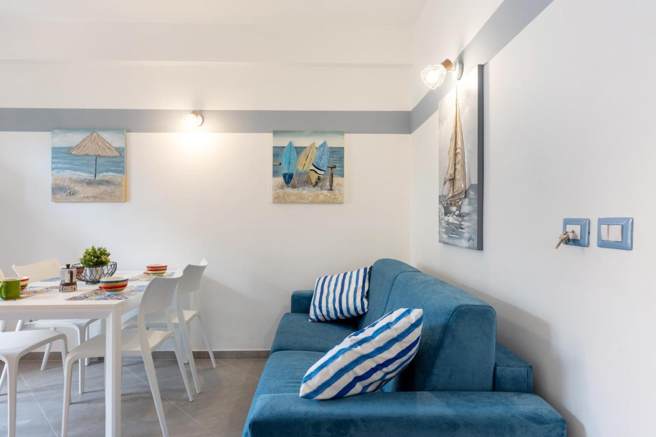 La Casa Di Tobia & Little Paradise Beach Apartments Giardini Naxos Exteriör bild